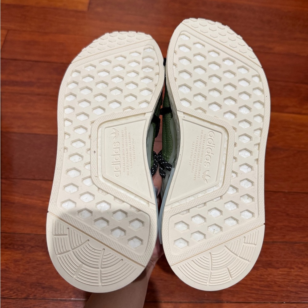 Adidas BBC Ice Cream x Pharrell Human Race NMD Running Dog Sneakers Sz. 5 NWT - Picture 6 of 9